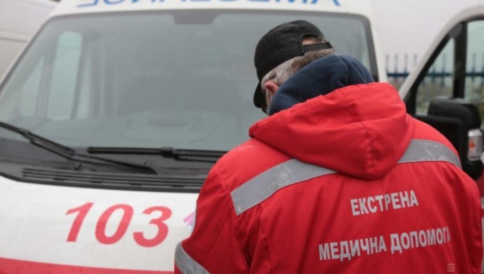 Водій BMW у Києві не пропустив швидку, яка везла «тяжкого» пацієнта (відео)