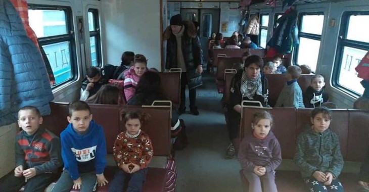 З Одеси евакуювали понад 700 дітей-сиріт за кордон: які країни їх прийняли