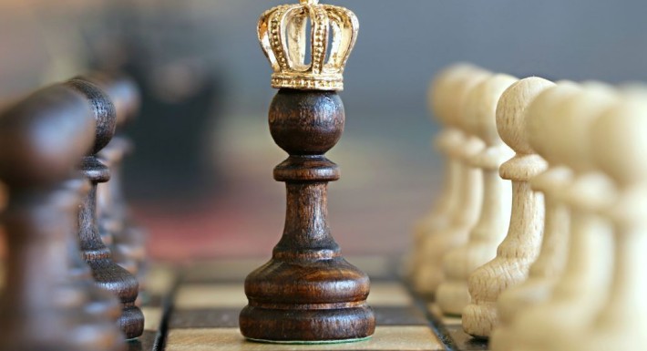 У Росії шаховий робот під час гри зламав палець суперникові: відео