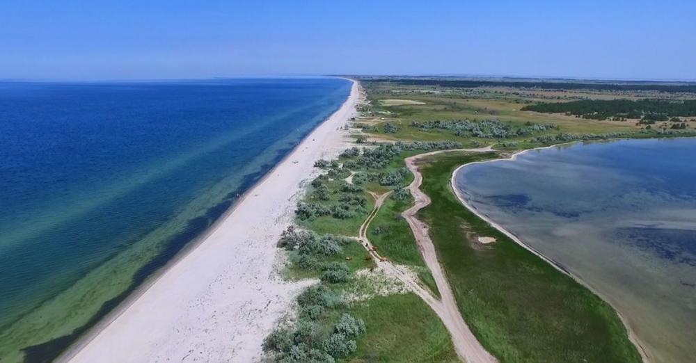 На Кінбурнській косі замайорів український прапор (відео)