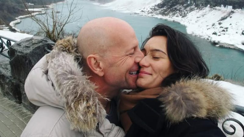 Дружина важкохворого Брюса Вілліса приголомшила станом здоров’я актора: «Його мозок відмовляє»