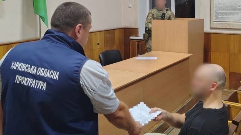 У Харкові чоловік напав із ножем на поліцейського та працівників ТЦК: подробиці