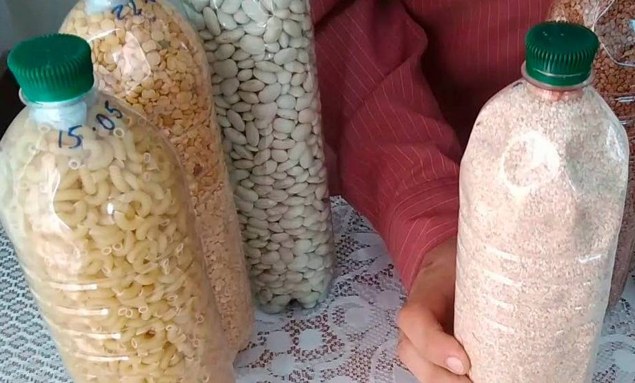 Як можна тривалий час зберігати крупи, щоб там не завелись жуки. Господині на замітку