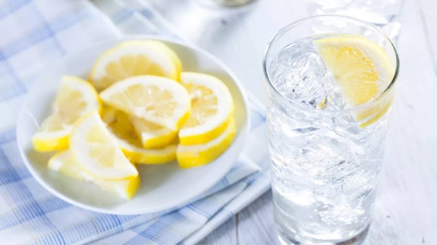 7 причин пити воду з лимоном щодня
