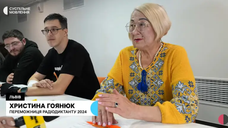 «Дурнуватий, недобре прочитаний»: переможниця Радіодиктанту «рознесла» авторку та читця тексту