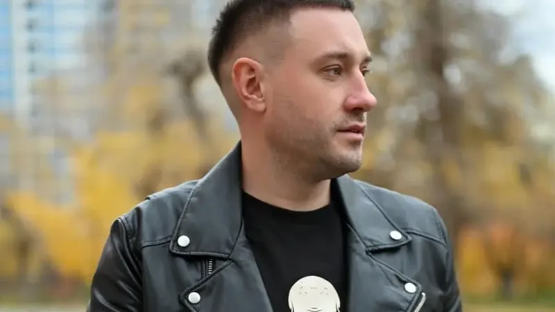 Відомий український співак пояснив, чому не мобілізувався після отримання повістки