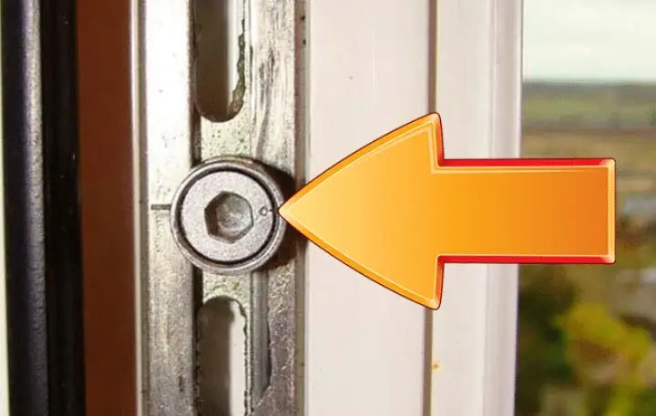 Зробіть це з пластиковими вікнами зараз, щоб вони краще тримали тепло в домі