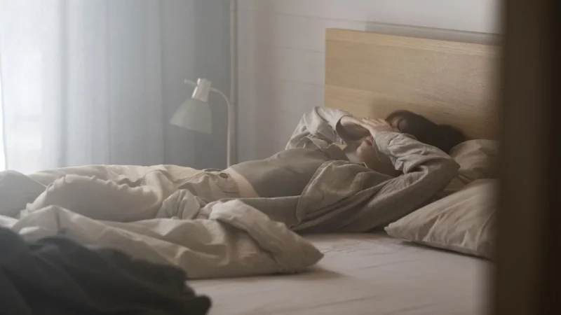 Уві сні ви хочете закричати або поворухнутися, але не можете: що це означає