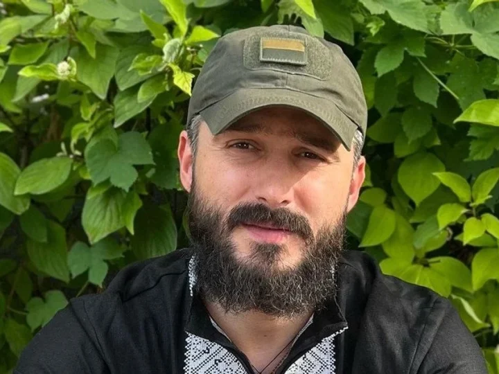 Федінчик заявив про невиліковну хворобу мами та як доглядає за нею: «Не заслужила на таке»