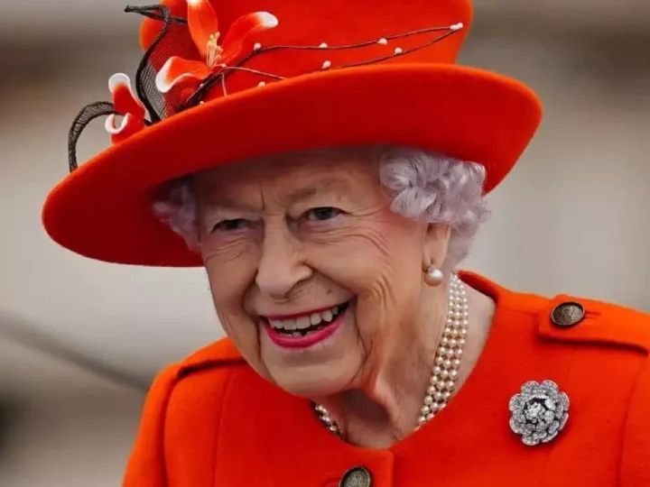 Чому Єлизавета II прожила так довго: 7 продуктів, які королева ніколи не вживала