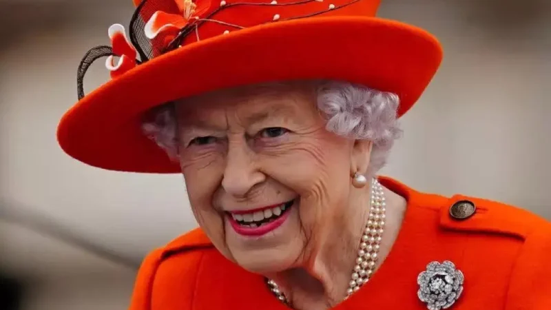 Чому Єлизавета II прожила так довго: 7 продуктів, які королева ніколи не вживала