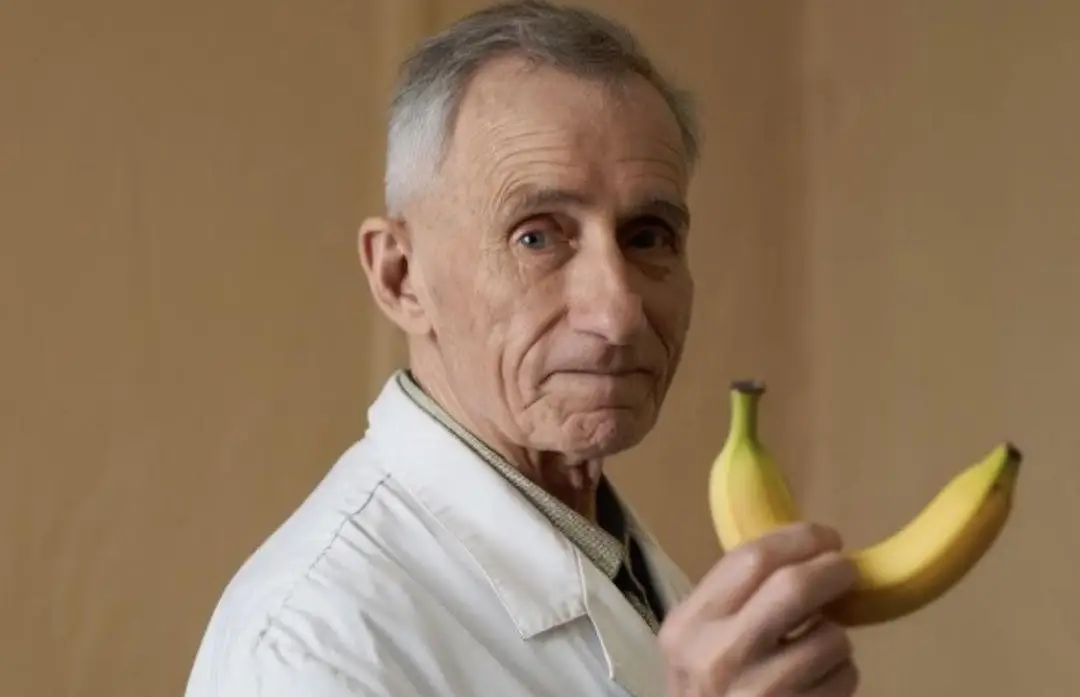 Поради 100-річного лікаря, який їсть усе, крім трьох фруктів