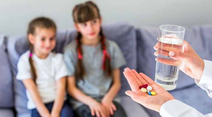 Комаровський назвав найголовніші помилки батьків у лікуванні антибіотиками дітей