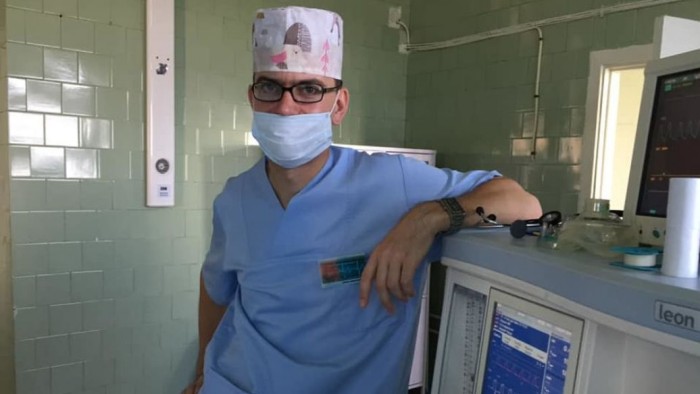 Відомого в Україні лікаря відсторонюють від роботи через відсутність COVID-сертифікату