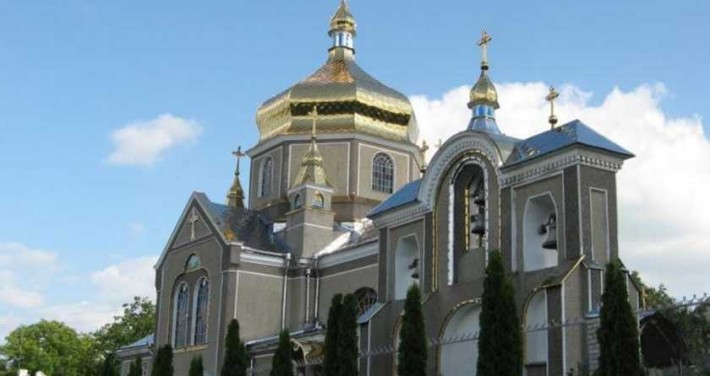 Податок на церкву: жителі прильвівського села почали отримувати дивні рахунки