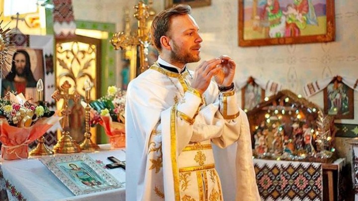 29-річний священик проміняв Париж на віддалене село Львівщини і відроджує його