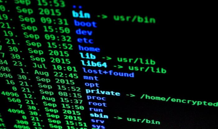 Росавіація переходить на папір після потужної кібератаки Anonymous, яка стерла всі дані
