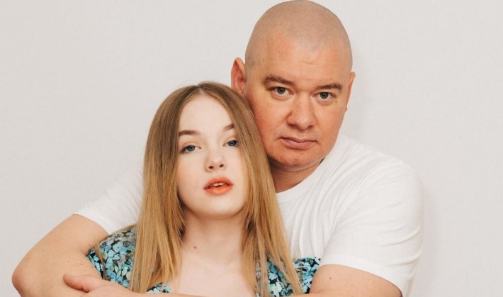 14-річна донька Євгена Кошового у незвичний спосіб вирішила допомагати ЗСУ