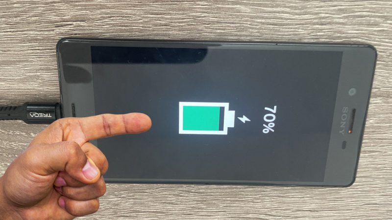 Правила заряджання смартфона: буде тримати заряд у два рази довше