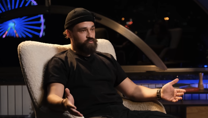 Не приносить користі нашій державі”: Відомий український актор-воїн розкритикував шоу “Холостяк