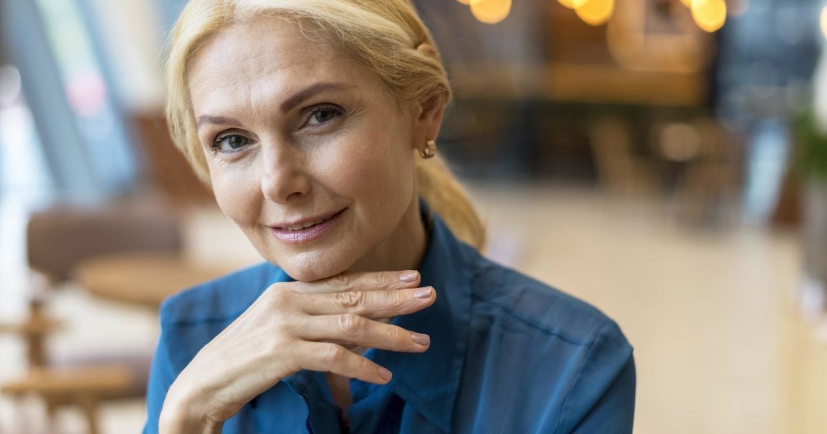 6 речей у зовнішності та стилі, які роблять жінку старшою. Важливі поради для тих, кому за 50