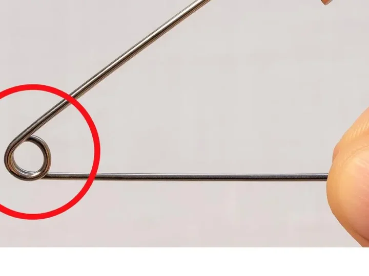 99% людей не знають, навіщо в шпильці отвір