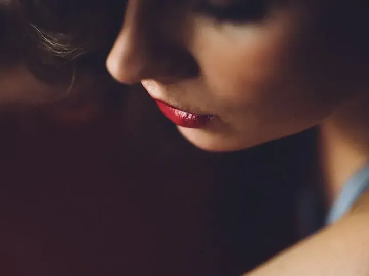 Як відрізнити розумну жінку від немудрої: 7 головних принципів