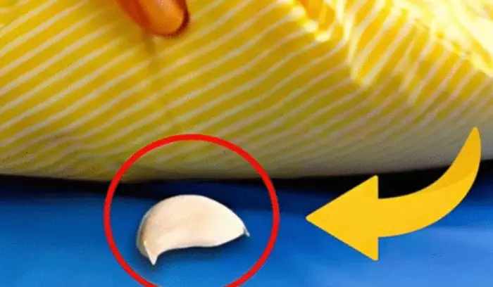 Чому варто класти часник під подушку?