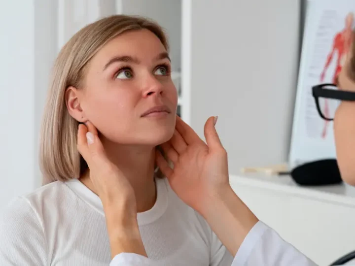 Головний ворог щитоподібної залози у жінок — не цукор і не булочки. А одна звичка, яку всі недооцінюють