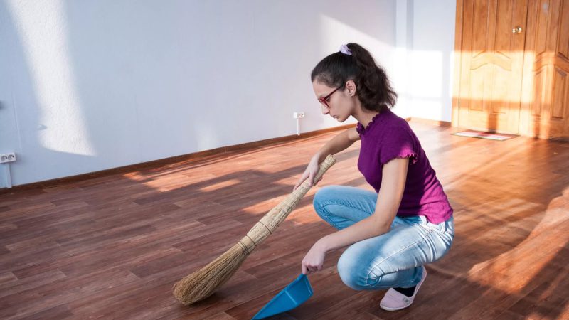 Чому 28 лютого не можна підмітати і мити підлоги: яке церковне свято