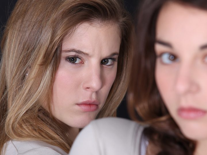 Прихована ненависть: як зрозуміти, що хтось із вашого оточення вас ненавидить — 8 ознак