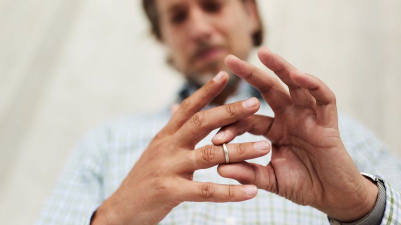 Чому не варто зустрічатися з одруженими чоловіками: карма і наслідки. Про що не говорять