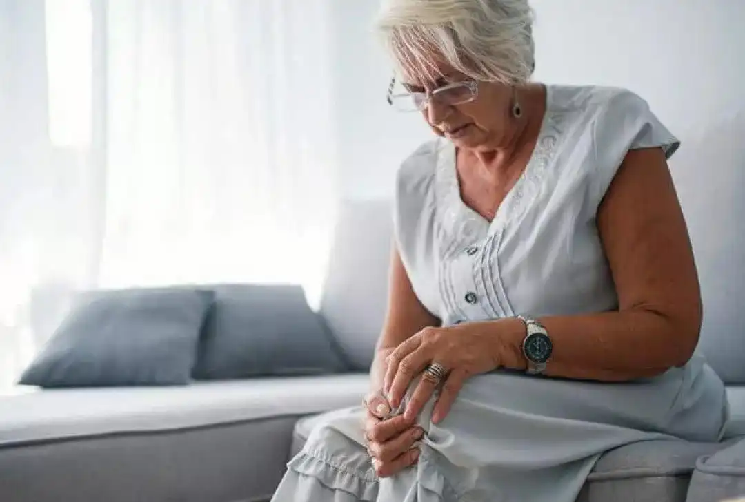 Старіння починається з ніг: що варто їсти, щоб зберегти рухливість