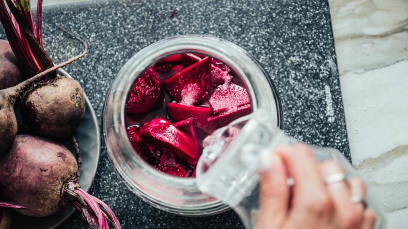 Буряковий квас – бабусин рецепт, який очищає судини краще за ліки