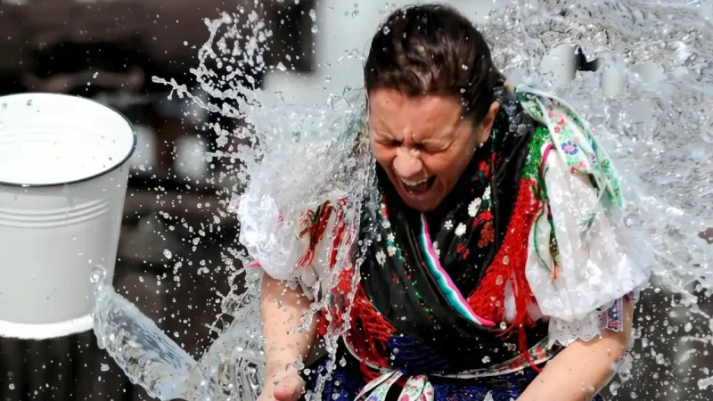 Поливаний понеділок – 13 квітня: традиції, сенс і атмосфера свята